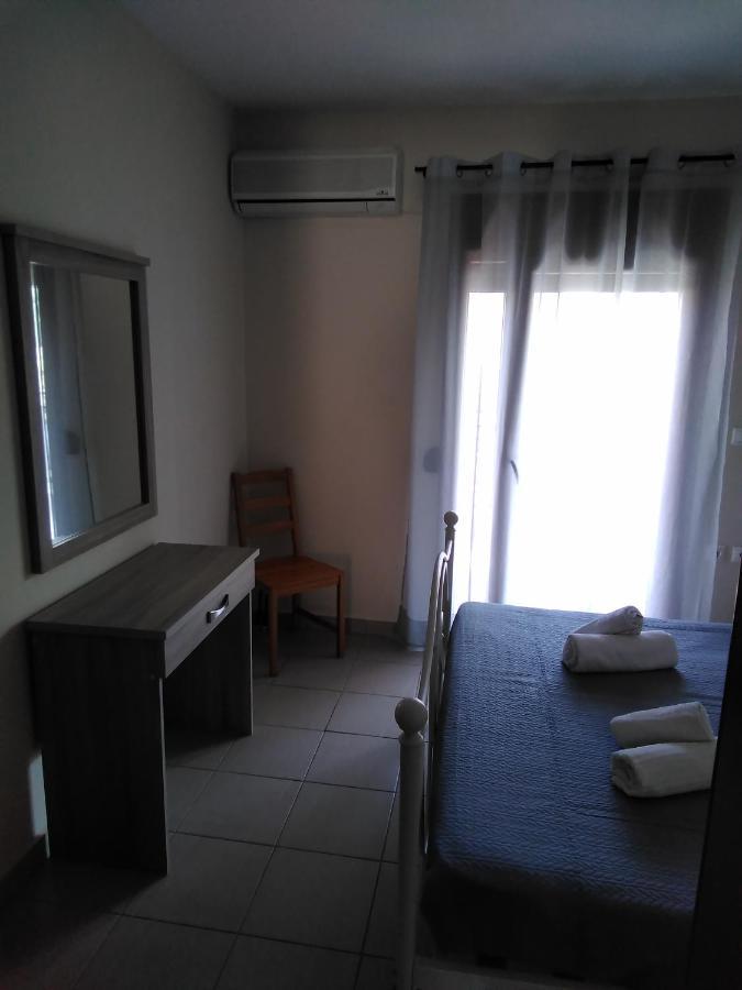 Chrusanthi'S Apartment Νέα Σκιώνη Εξωτερικό φωτογραφία